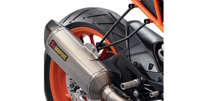 SOPORTE PARA EL SILENCIADOR AKRAPOVIC SLIP ON