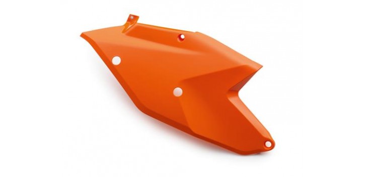 PLÁSTICO TAPA FILTRO DERECHA - 125/150 SX (16) AND SX-F (16)