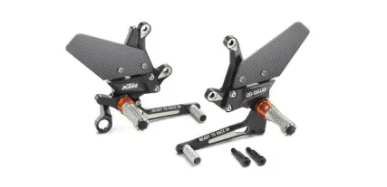 61703937044 Sistema de estriberas  KTM 1290 Super Duke R